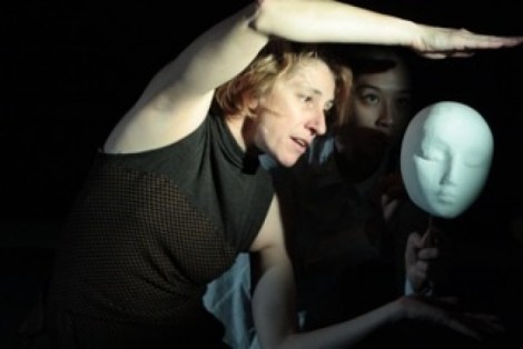 A delicate situation - photo